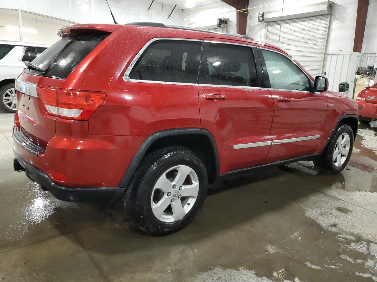 Photo 2 VIN: 1J4RR4GG8BC522975 - JEEP GRAND CHEROKEE 