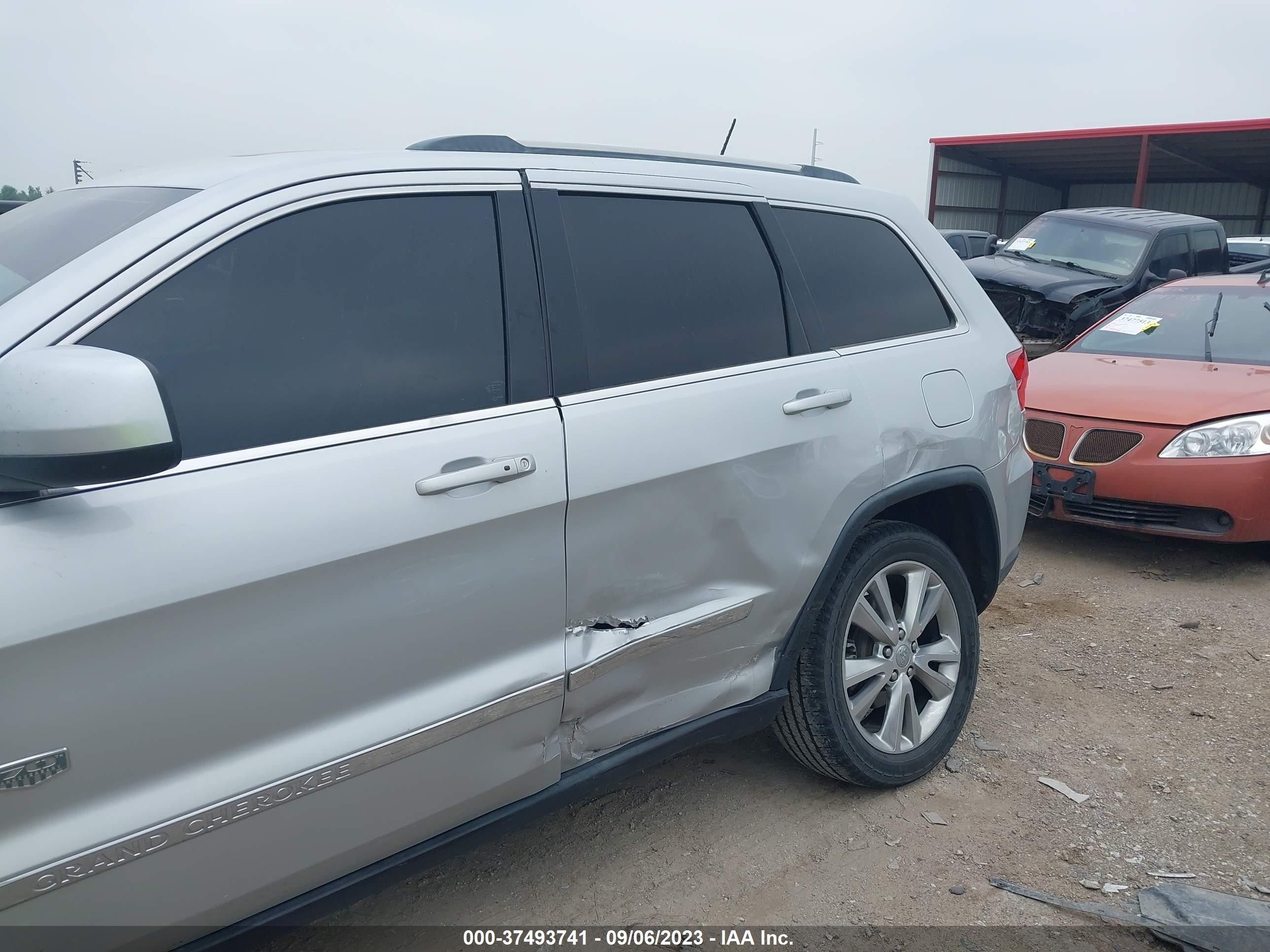 Photo 5 VIN: 1J4RR4GG9BC666440 - JEEP GRAND CHEROKEE 