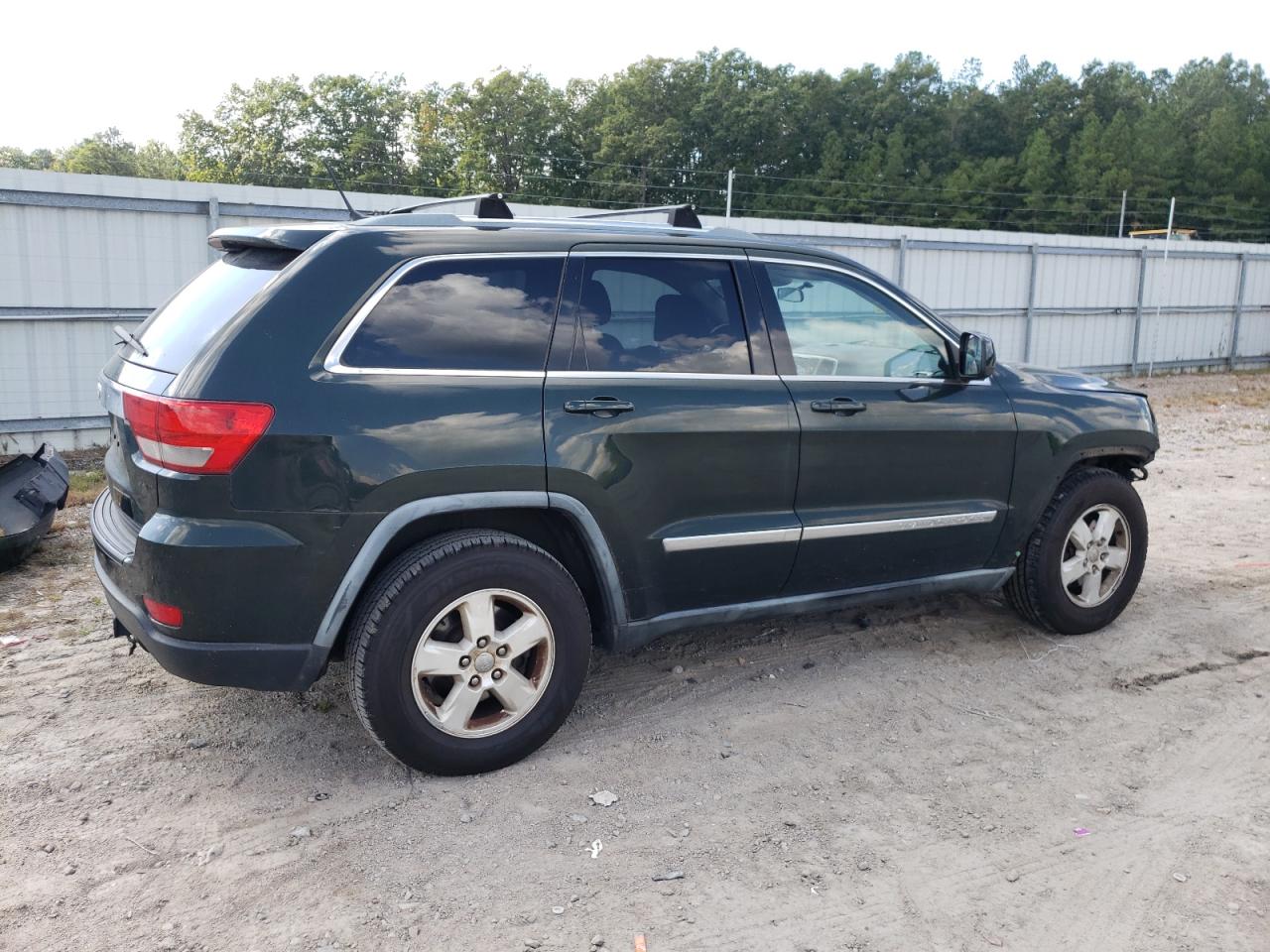 Photo 2 VIN: 1J4RR4GGXBC590033 - JEEP GRAND CHEROKEE 