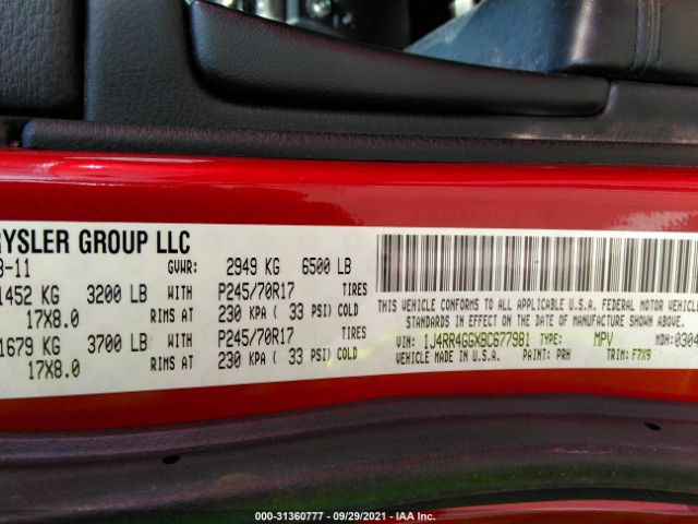 Photo 8 VIN: 1J4RR4GGXBC677981 - JEEP GRAND CHEROKEE 