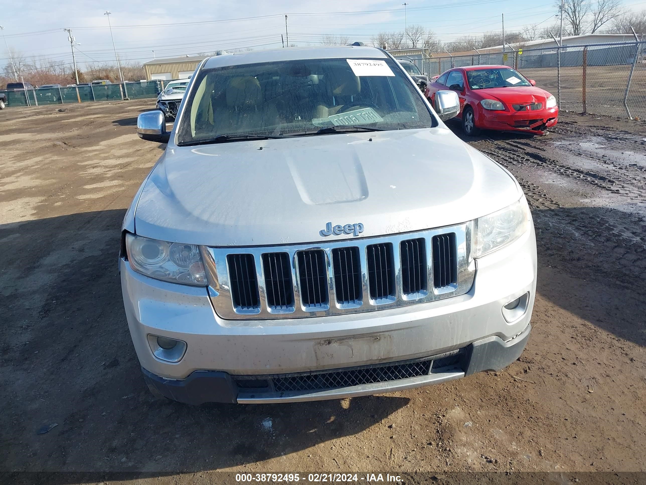 Photo 5 VIN: 1J4RR5GG1BC631445 - JEEP GRAND CHEROKEE 