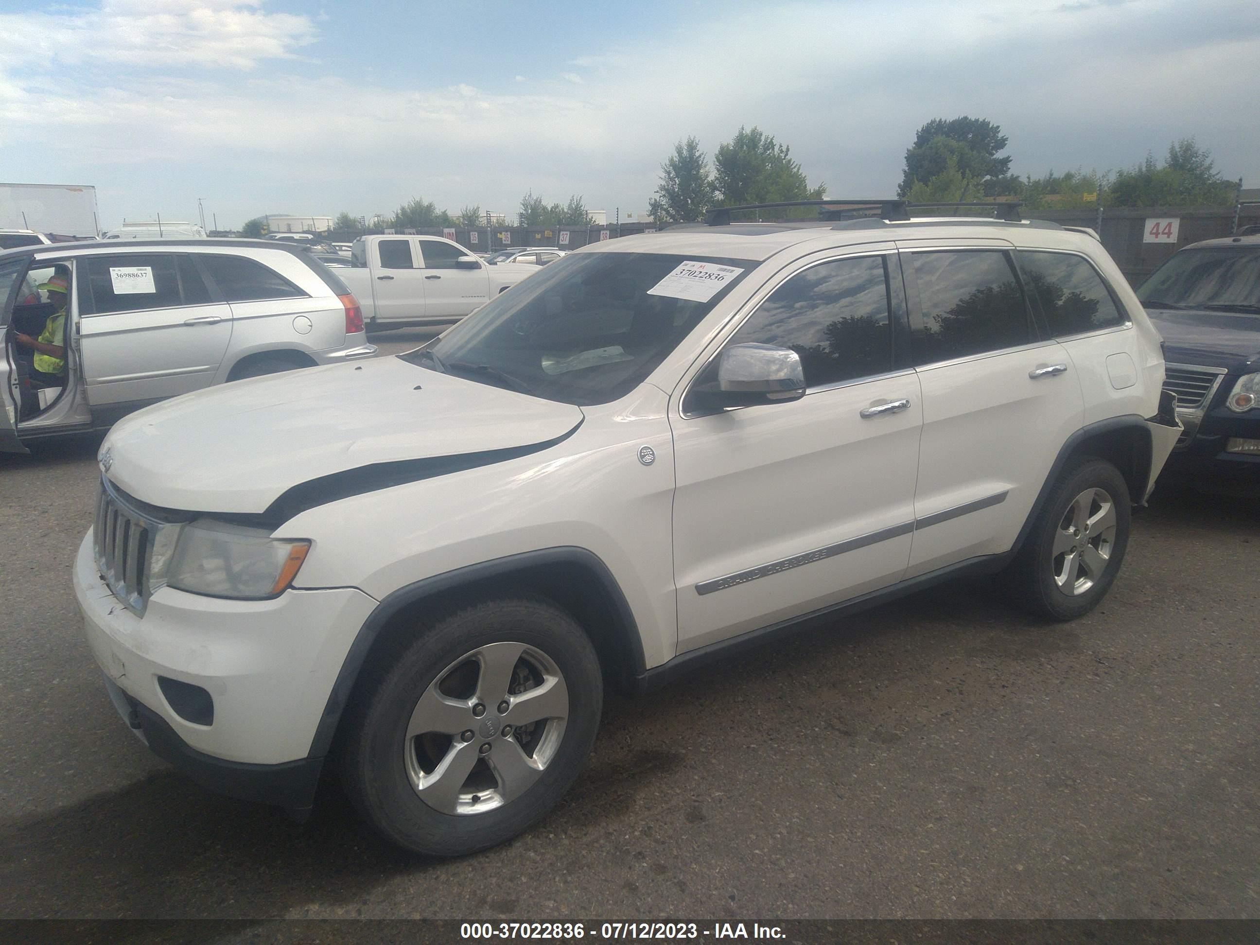 Photo 1 VIN: 1J4RR5GG6BC612163 - JEEP GRAND CHEROKEE 