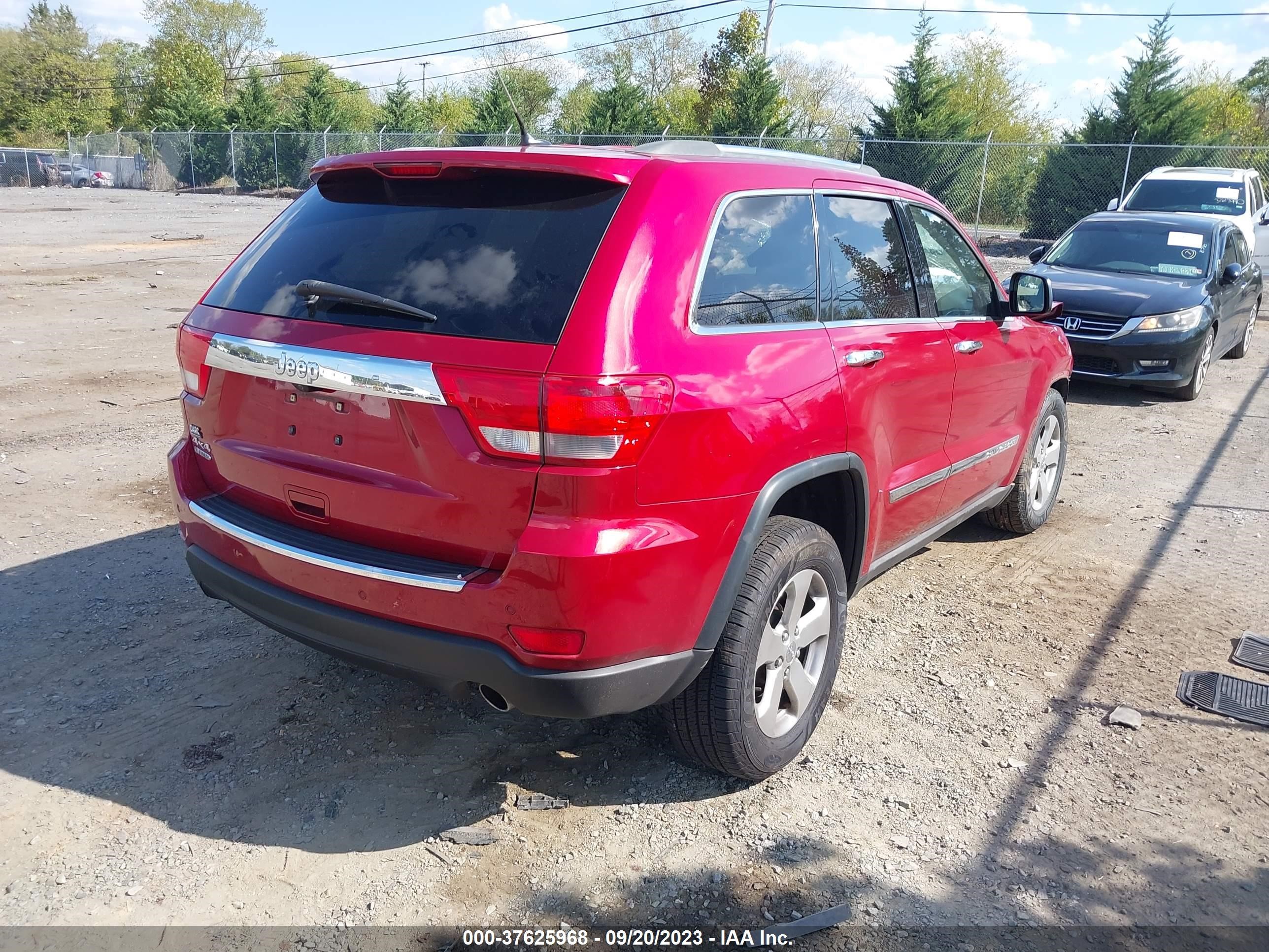 Photo 3 VIN: 1J4RR5GG7BC562356 - JEEP GRAND CHEROKEE 