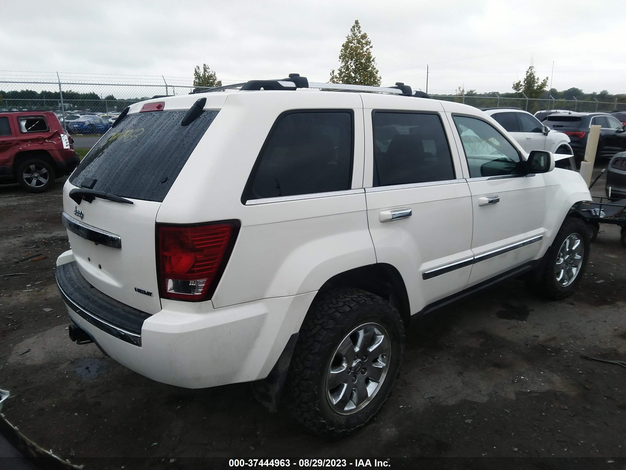 Photo 3 VIN: 1J4RR5GT7AC109205 - JEEP GRAND CHEROKEE 