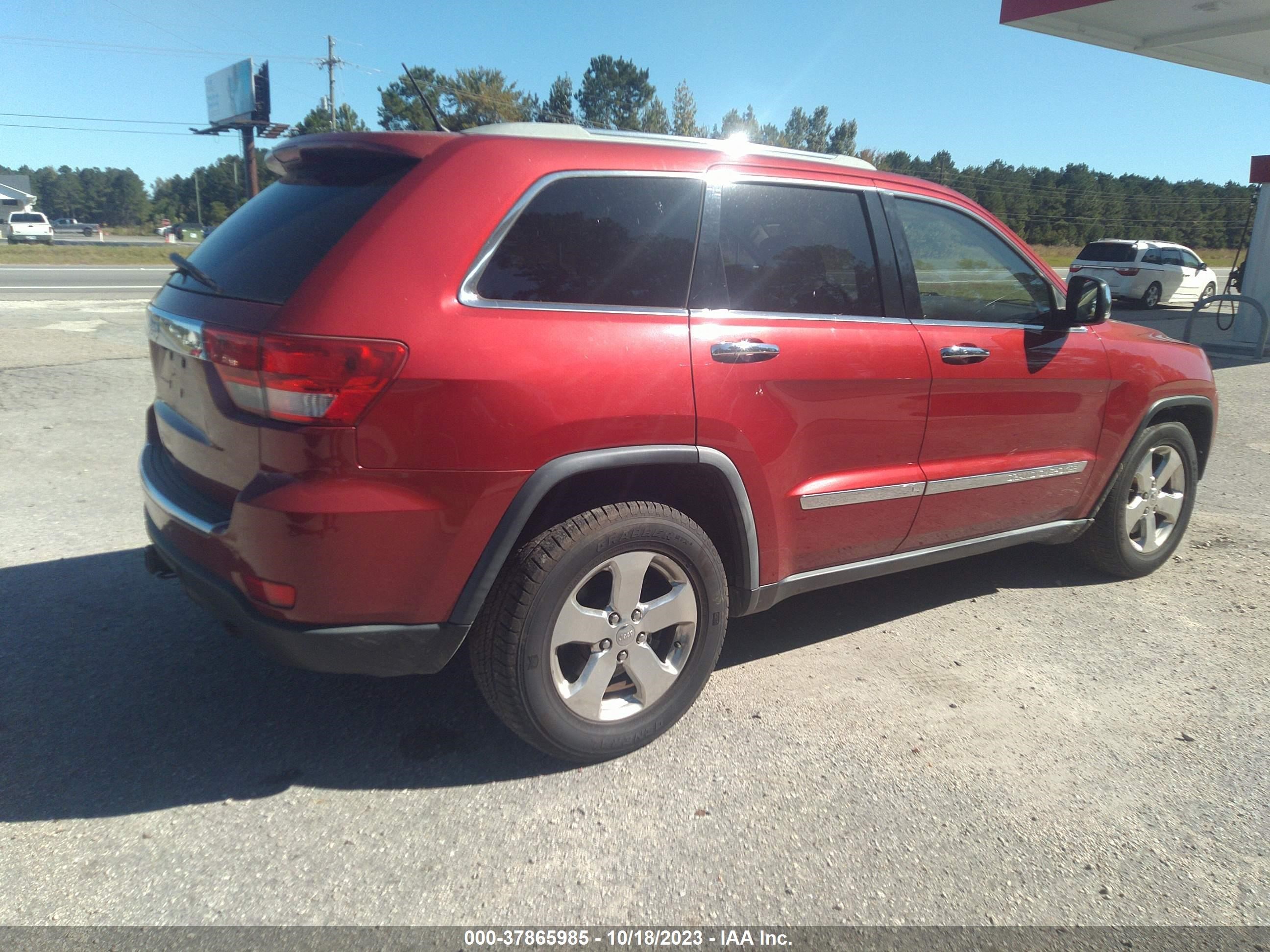 Photo 3 VIN: 1J4RR5GT8BC678209 - JEEP GRAND CHEROKEE 