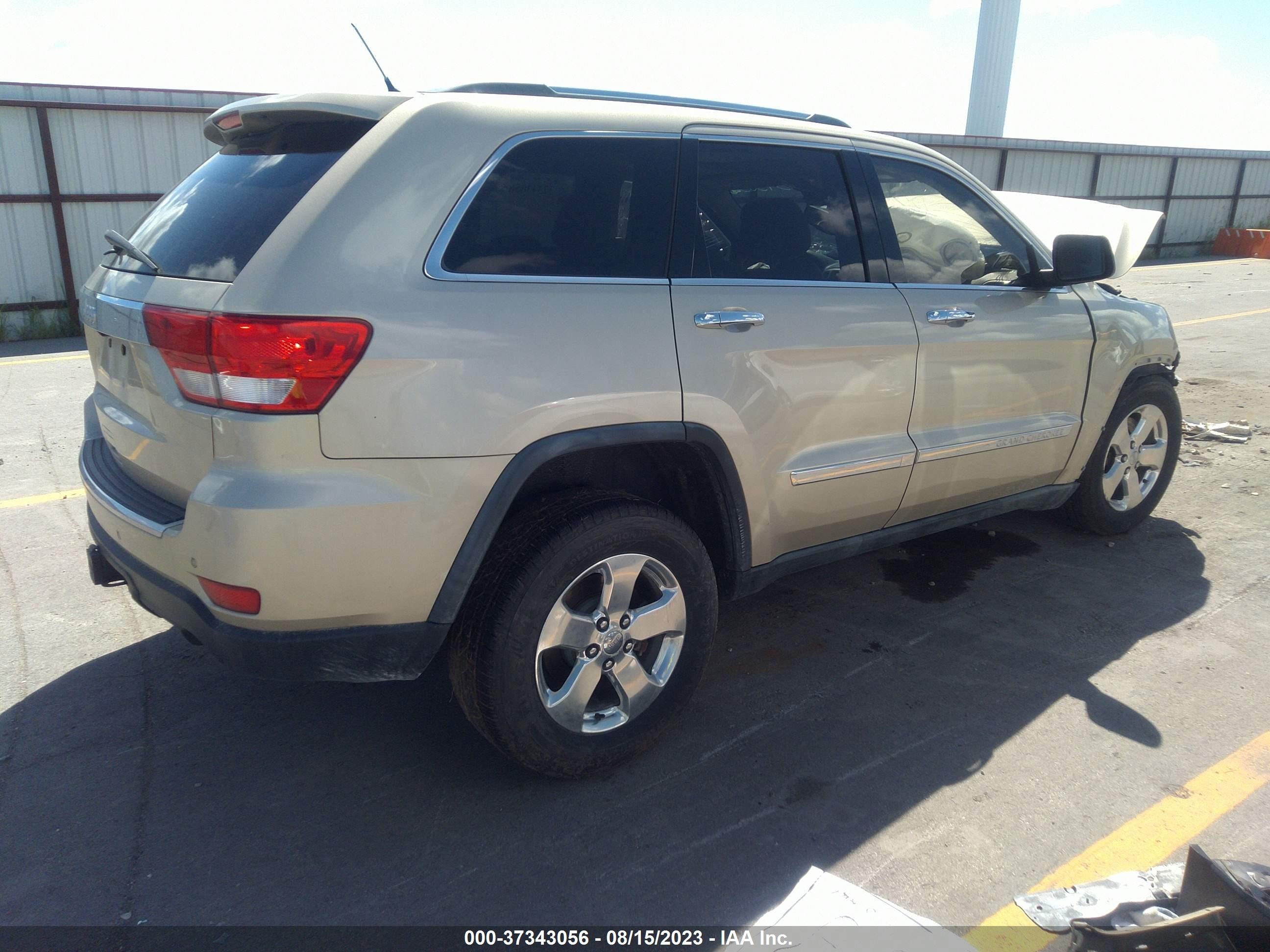 Photo 3 VIN: 1J4RR5GT8BC713105 - JEEP GRAND CHEROKEE 