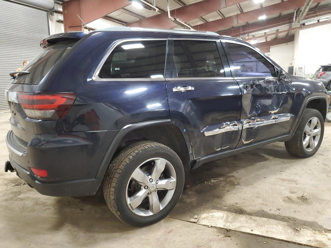 Photo 2 VIN: 1J4RR6GT0BC605468 - JEEP GRAND CHEROKEE 