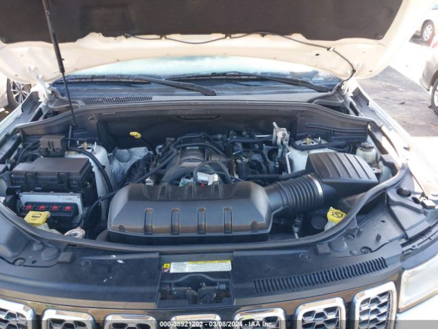 Photo 9 VIN: 1J4RR6GT4BC647870 - JEEP GRAND CHEROKEE 