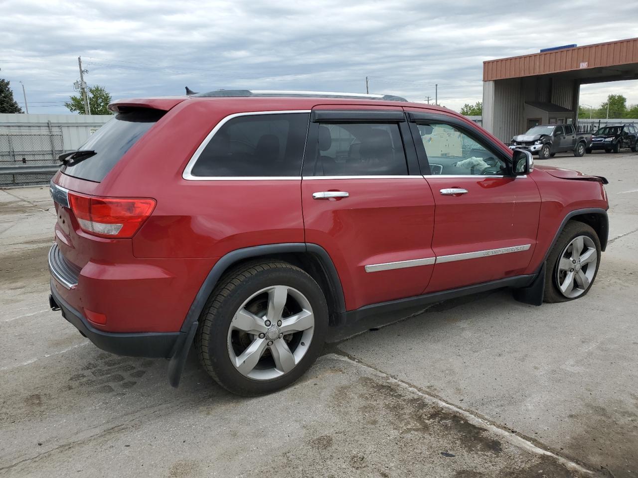 Photo 2 VIN: 1J4RR6GT9BC601984 - JEEP GRAND CHEROKEE 