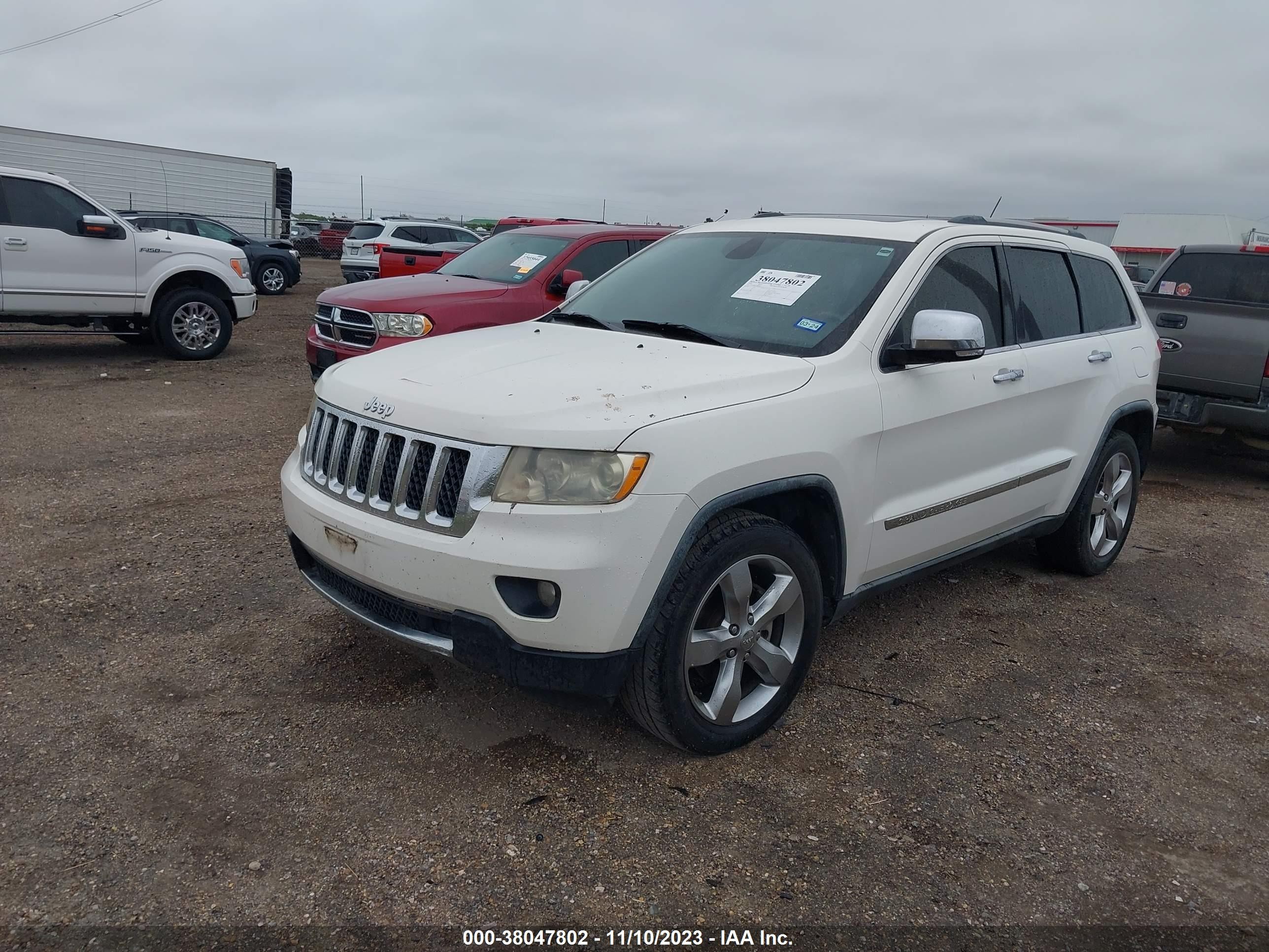 Photo 1 VIN: 1J4RS6GTXBC524112 - JEEP GRAND CHEROKEE 