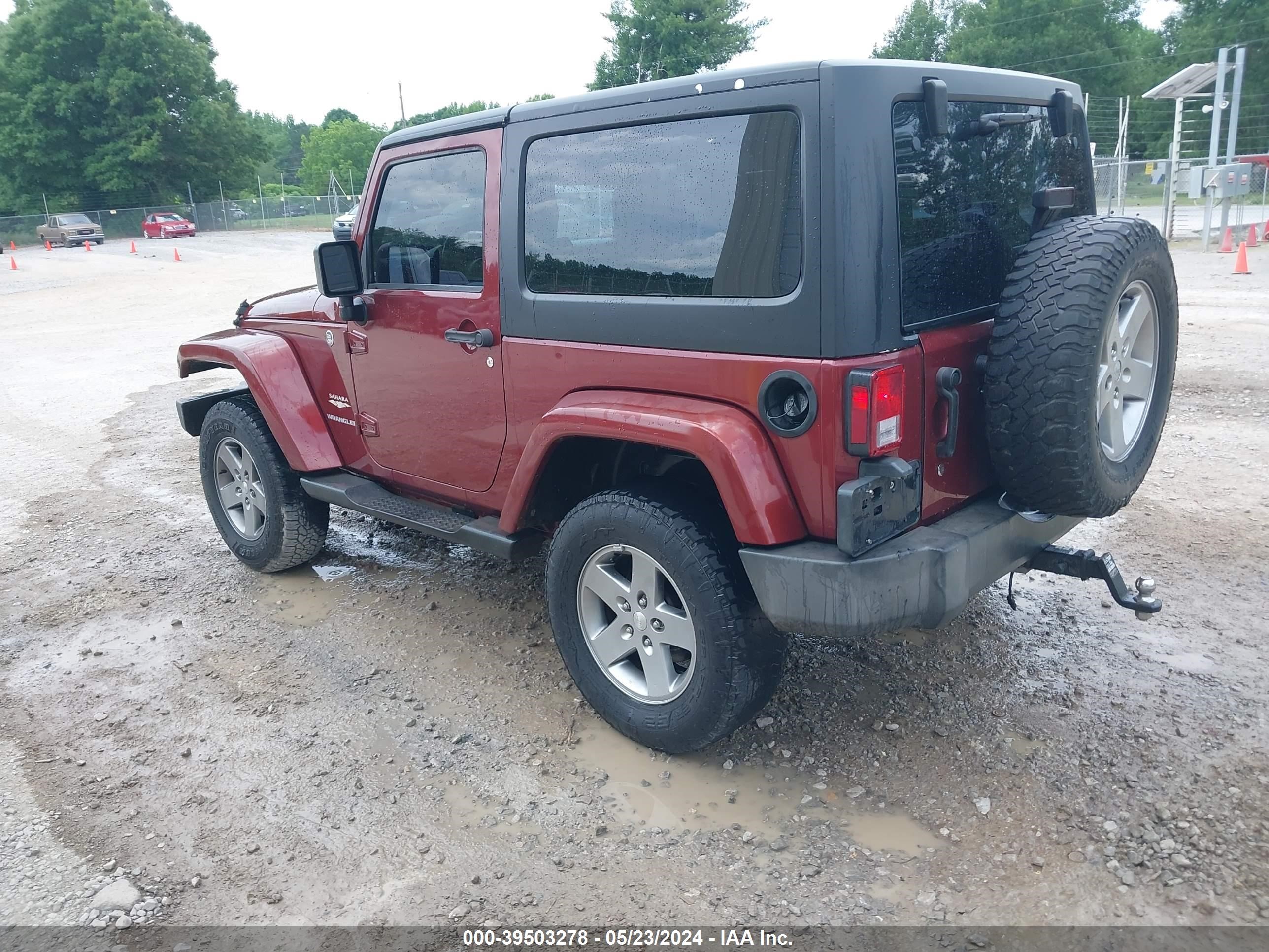 Photo 2 VIN: 1J8FA54197L200075 - JEEP WRANGLER 