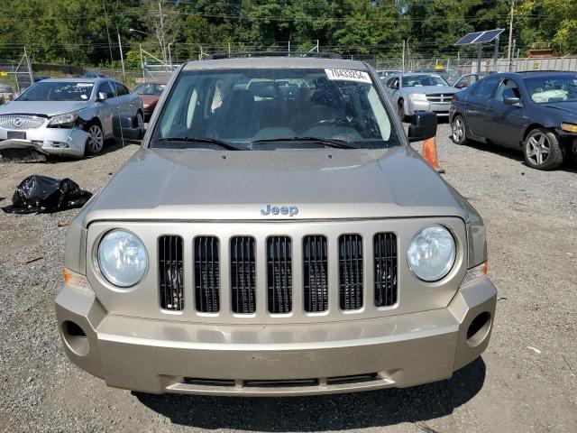 Photo 4 VIN: 1J8FF28B19D166911 - JEEP PATRIOT SP 