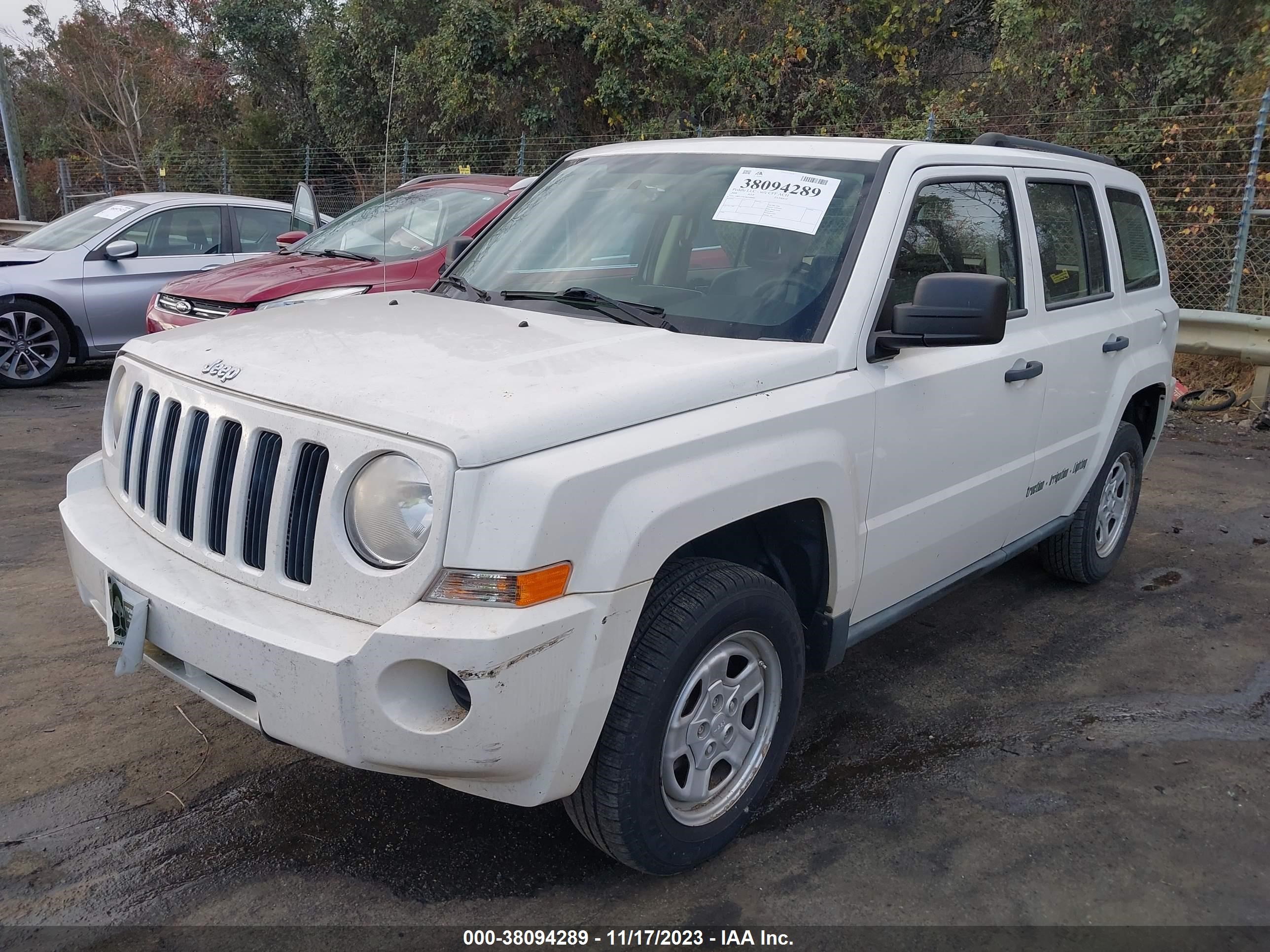 Photo 1 VIN: 1J8FF28W38D588809 - JEEP LIBERTY (PATRIOT) 