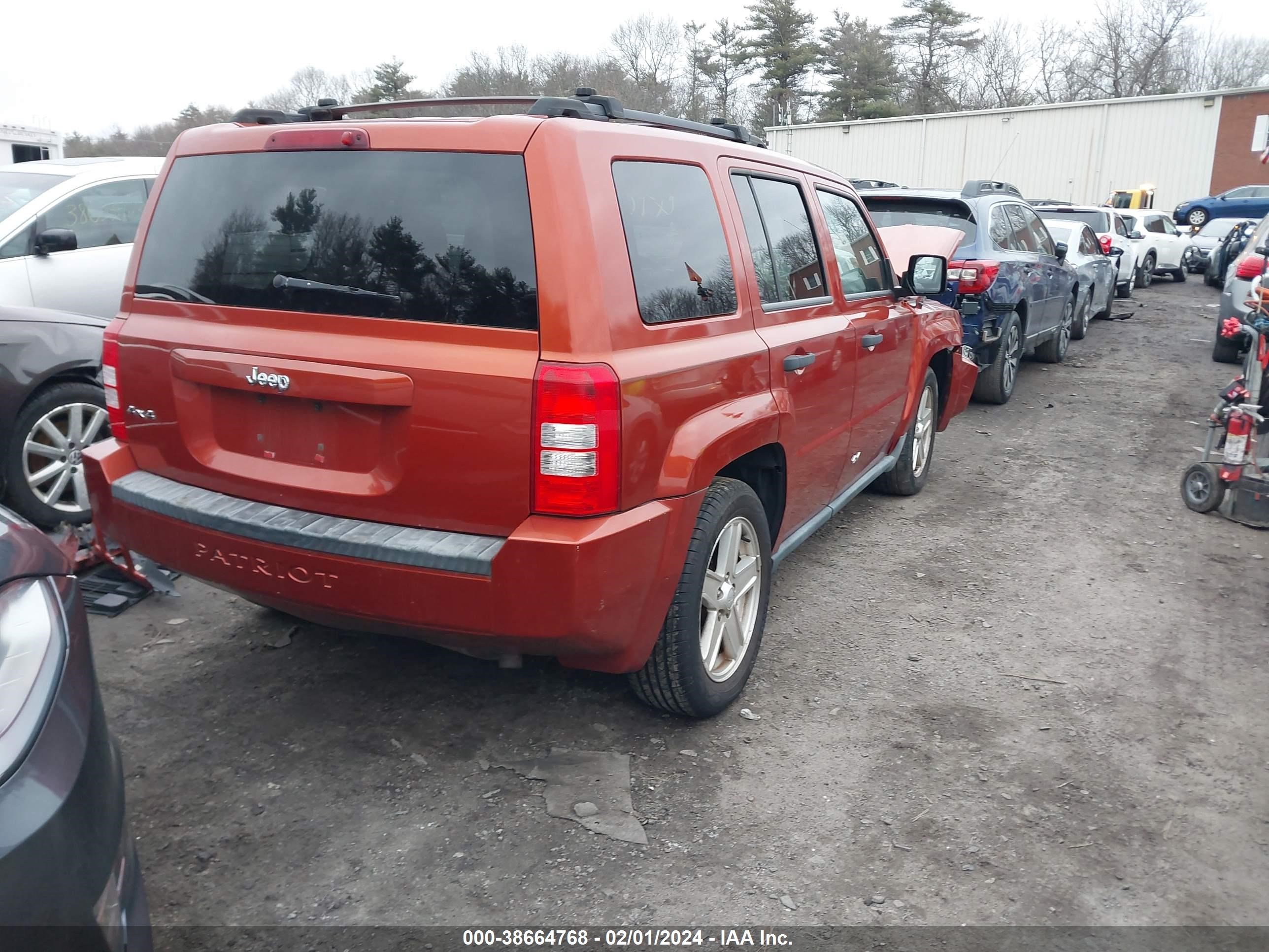 Photo 3 VIN: 1J8FF28W38D636700 - JEEP LIBERTY (PATRIOT) 