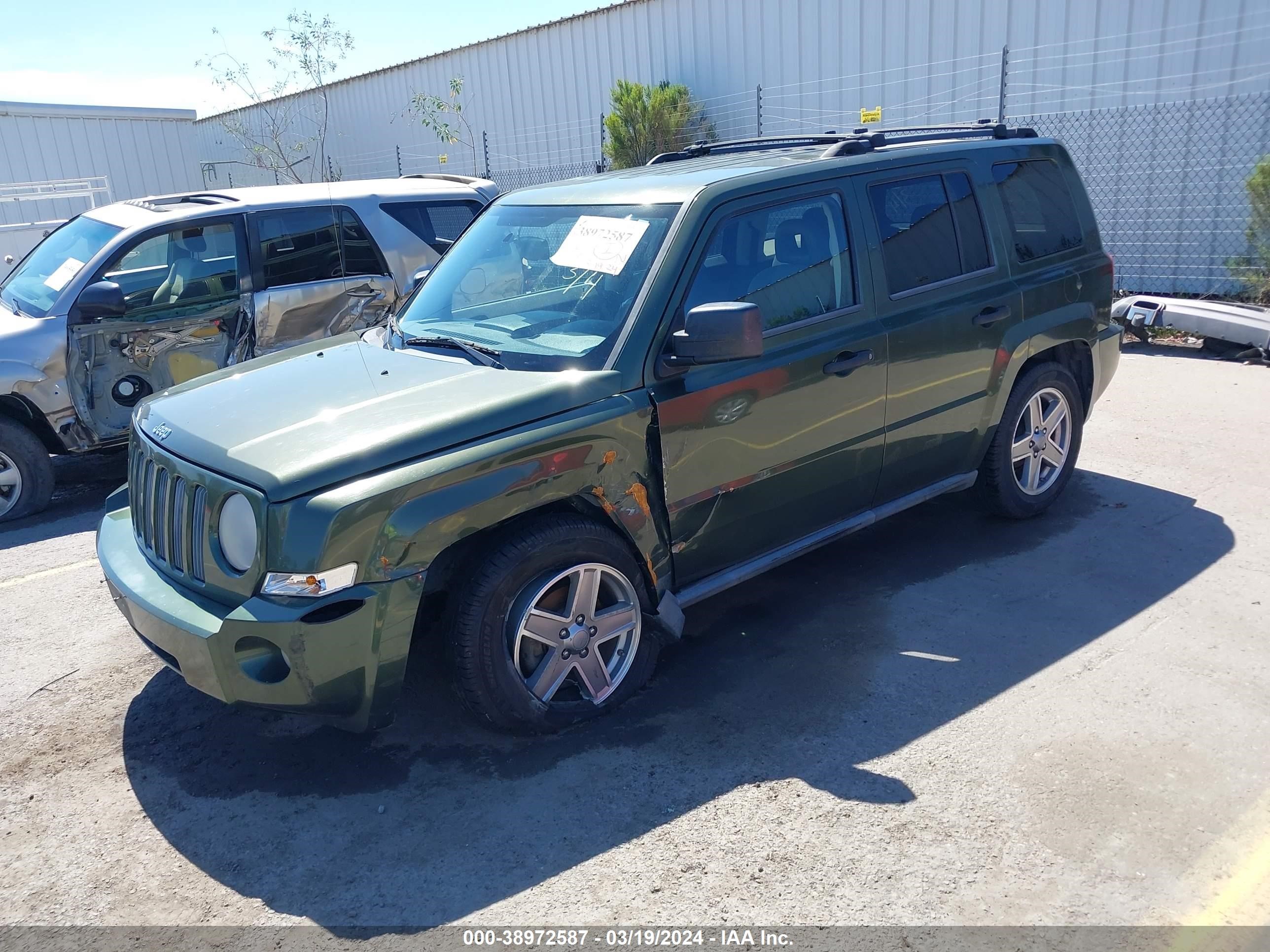 Photo 1 VIN: 1J8FF28W57D413847 - JEEP LIBERTY (PATRIOT) 