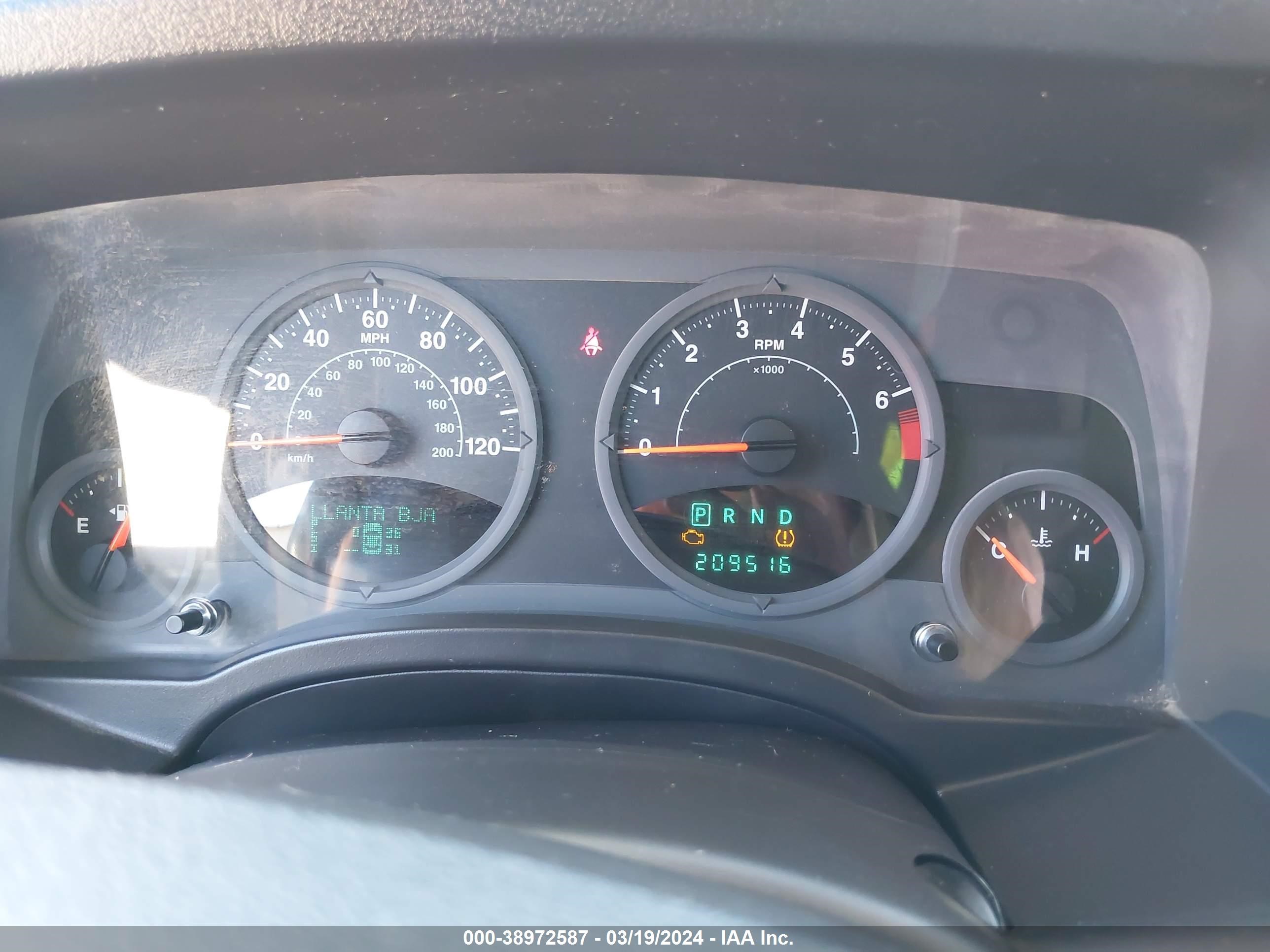 Photo 6 VIN: 1J8FF28W57D413847 - JEEP LIBERTY (PATRIOT) 