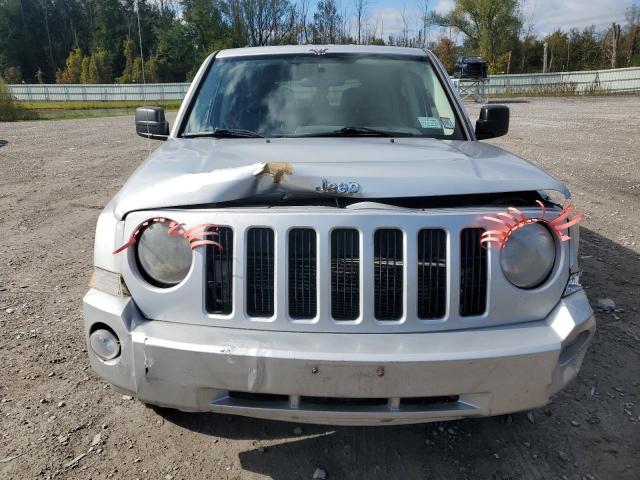 Photo 4 VIN: 1J8FF28W67D355909 - JEEP PATRIOT SP 