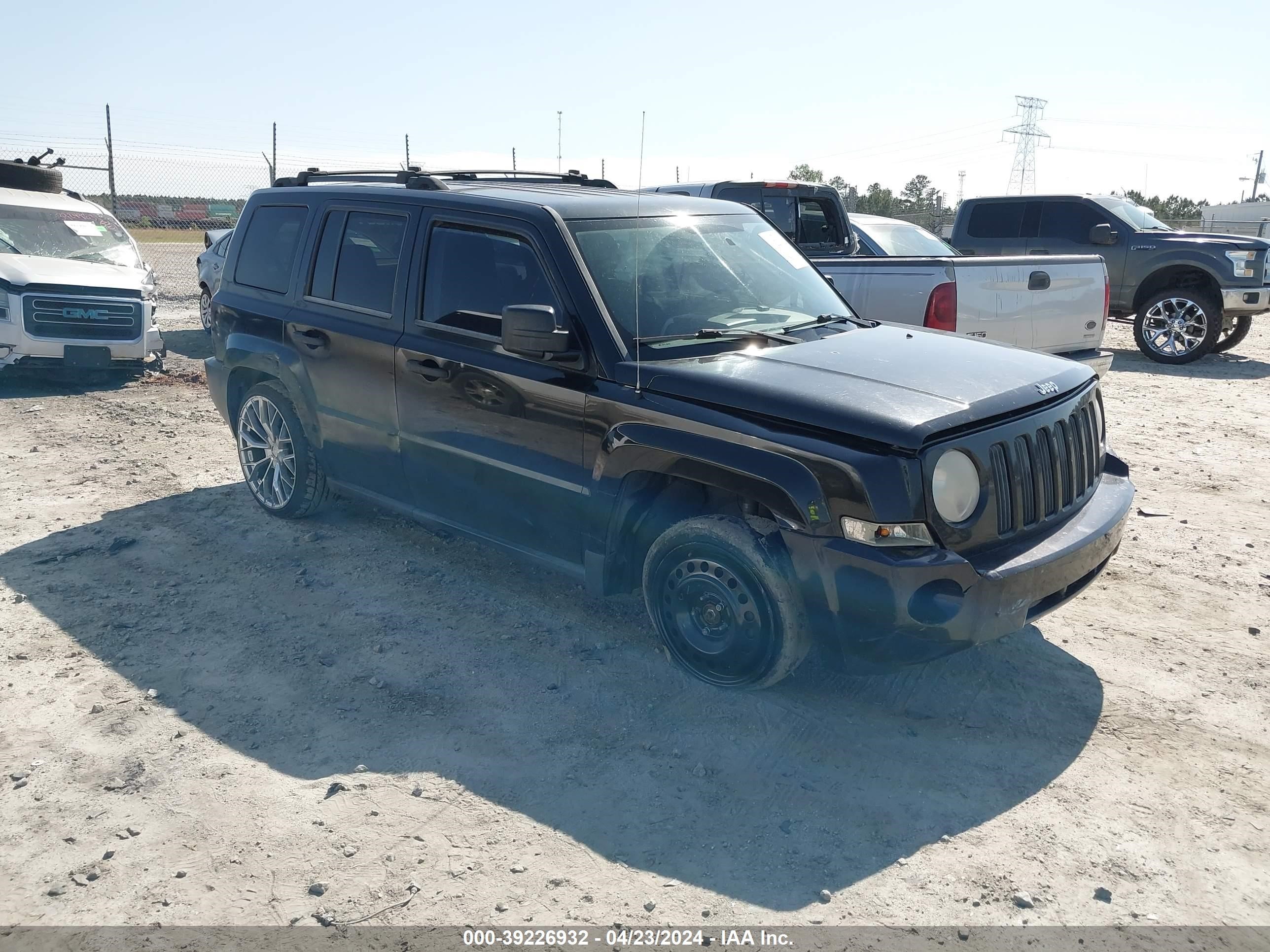 Photo 0 VIN: 1J8FF28W68D787143 - JEEP LIBERTY (PATRIOT) 