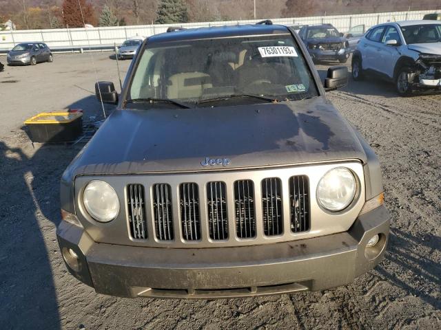 Photo 4 VIN: 1J8FF28W98D581203 - JEEP PATRIOT 