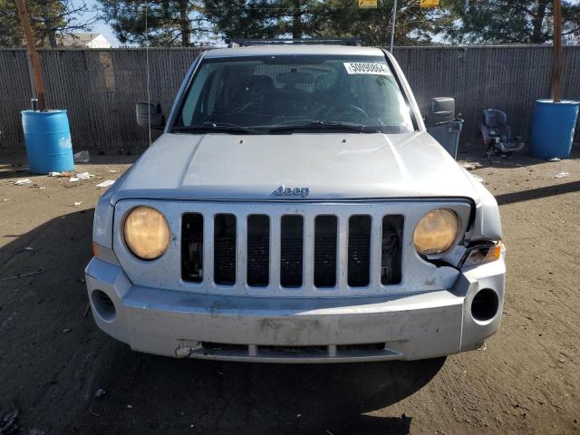 Photo 4 VIN: 1J8FF28W98D653646 - JEEP PATRIOT 