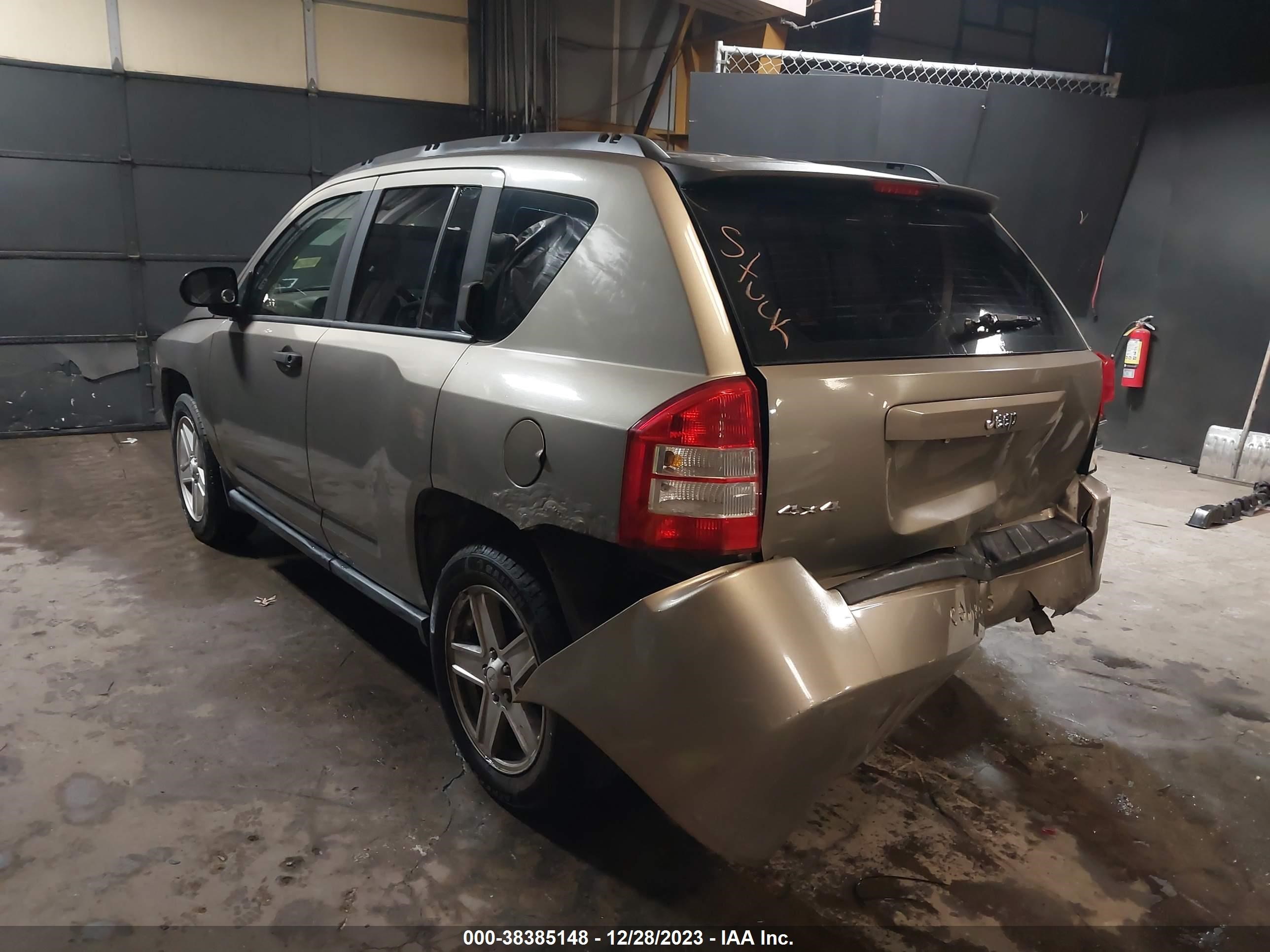 Photo 2 VIN: 1J8FF47W07D257648 - JEEP COMPASS 