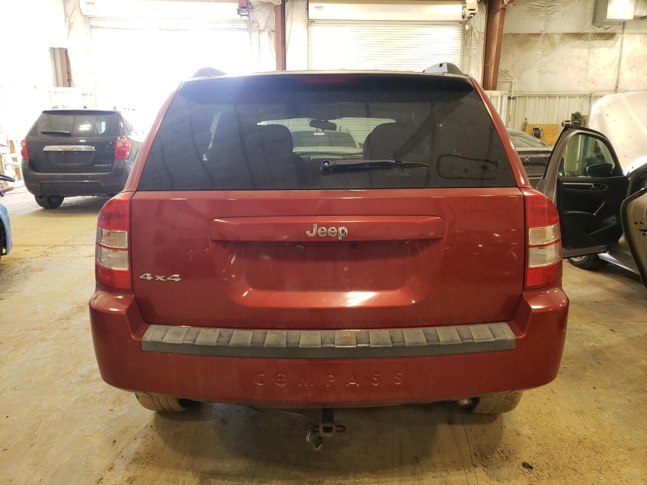 Photo 5 VIN: 1J8FF47W18D667859 - JEEP COMPASS 