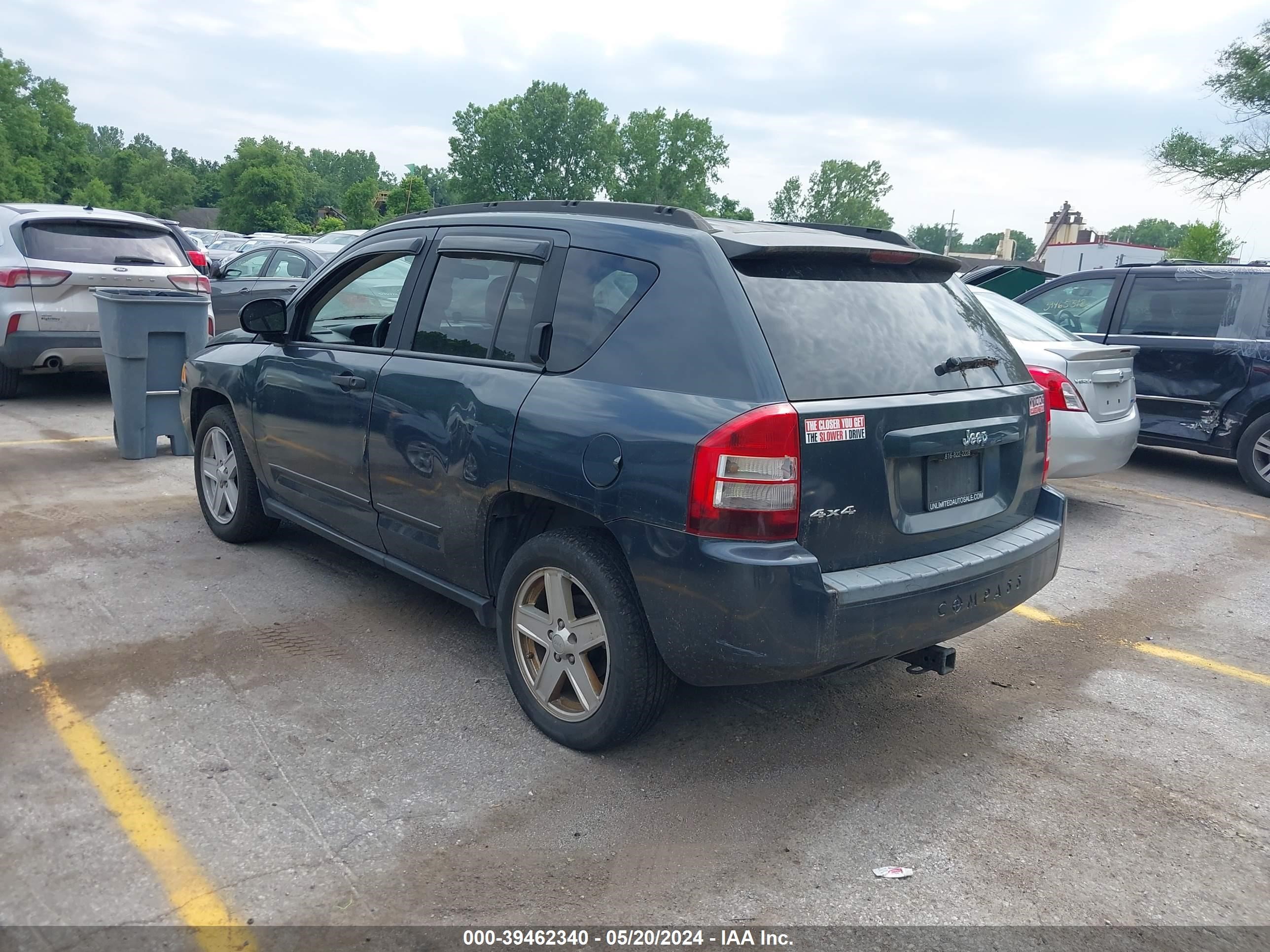 Photo 2 VIN: 1J8FF47W38D707567 - JEEP COMPASS 