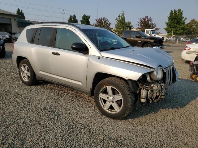 Photo 3 VIN: 1J8FF47W47D584411 - JEEP COMPASS 