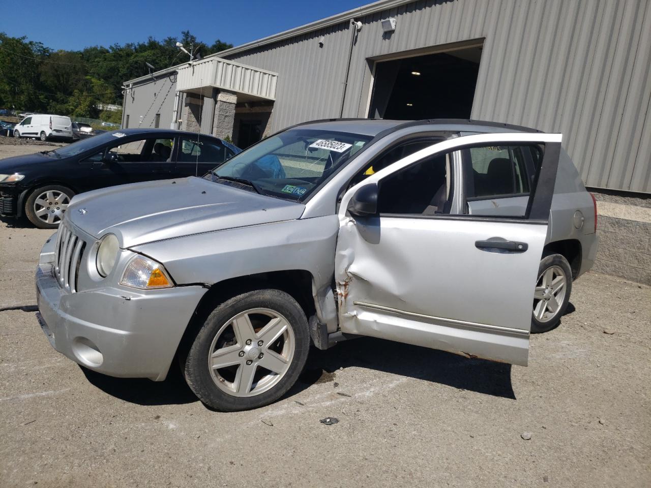 Photo 1 VIN: 1J8FF47W48D705729 - JEEP COMPASS 