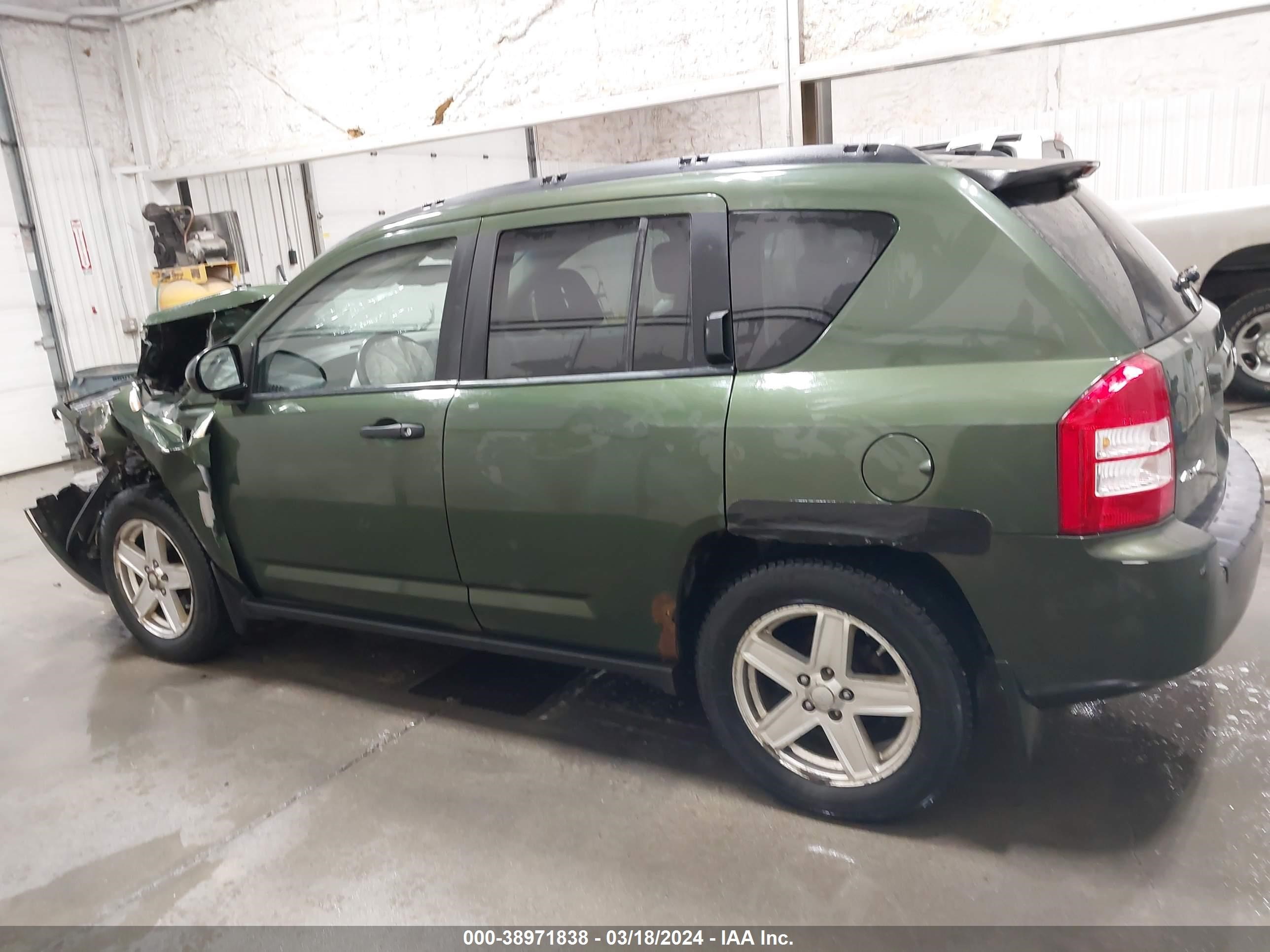 Photo 14 VIN: 1J8FF47W67D155805 - JEEP COMPASS 