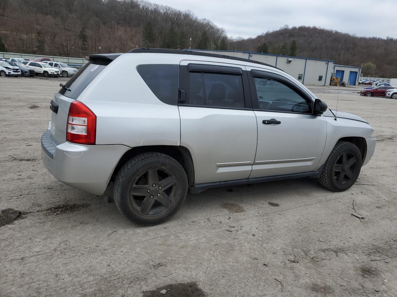 Photo 2 VIN: 1J8FF47W68D714450 - JEEP COMPASS 