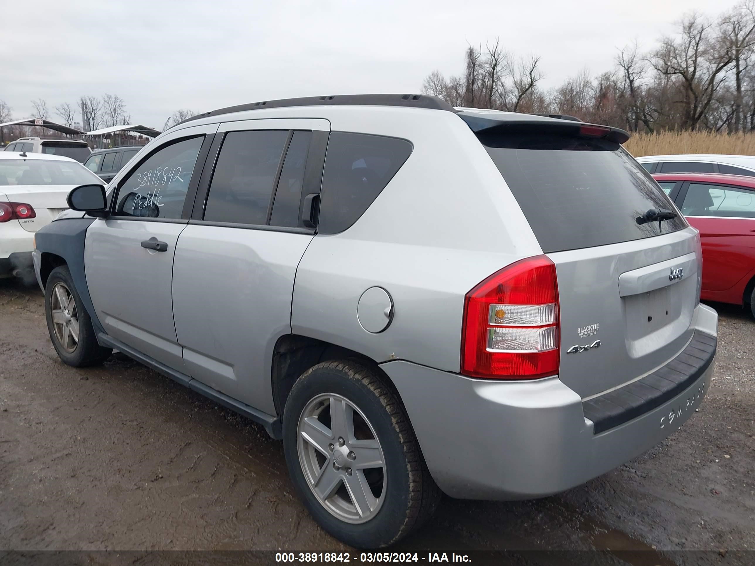 Photo 2 VIN: 1J8FF47W77D347301 - JEEP COMPASS 