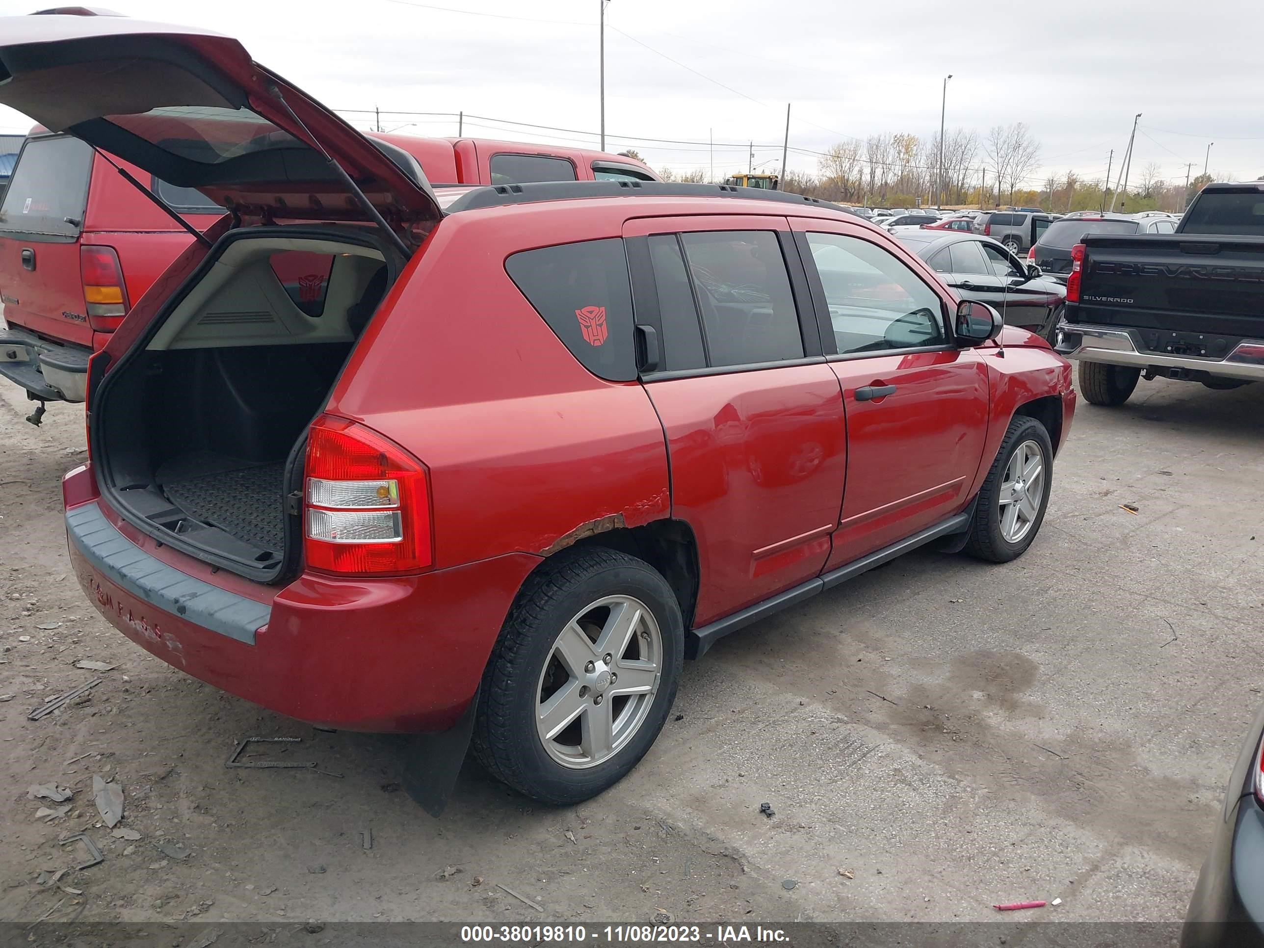 Photo 3 VIN: 1J8FF47W88D775458 - JEEP COMPASS 