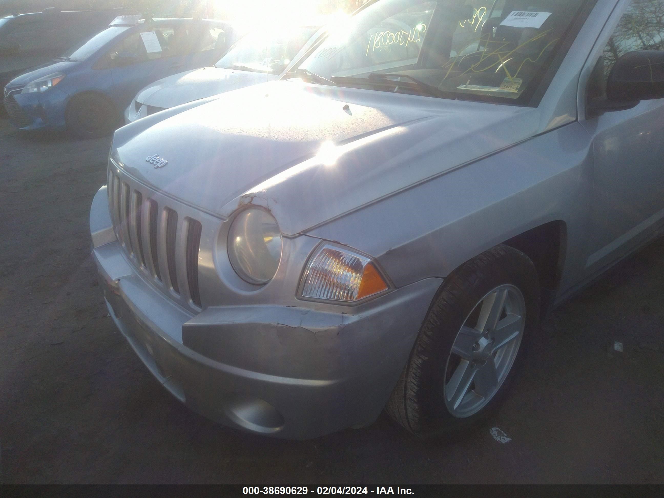 Photo 5 VIN: 1J8FF47WX7D429474 - JEEP COMPASS 