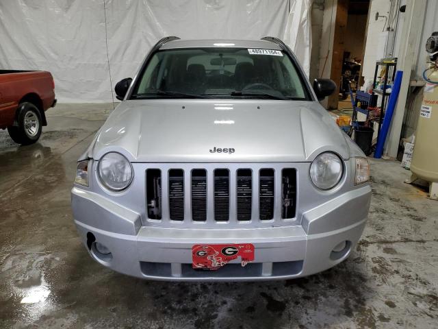 Photo 4 VIN: 1J8FF47WX8D772125 - JEEP COMPASS 