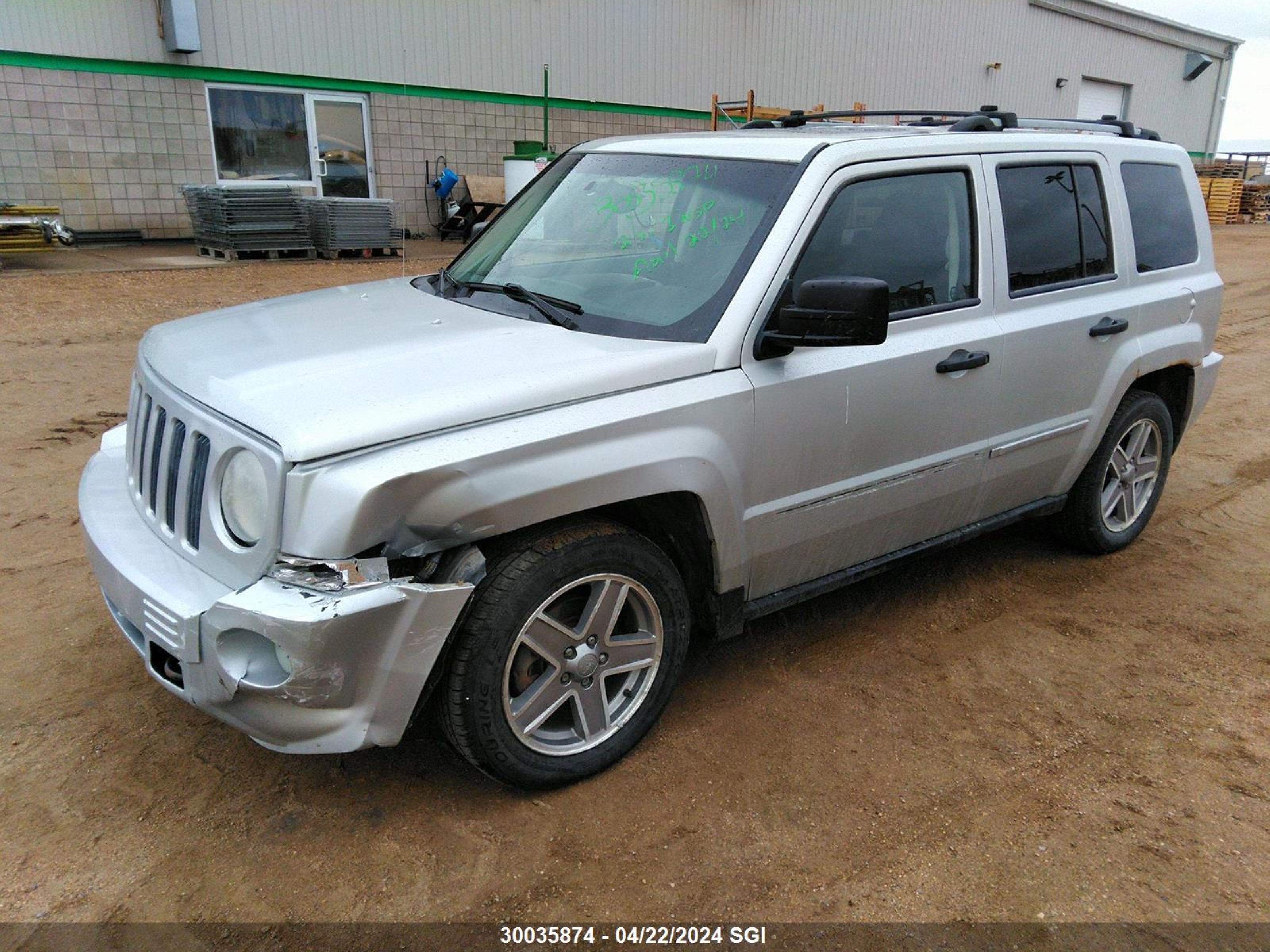 Photo 1 VIN: 1J8FF48W98D704476 - JEEP LIBERTY (PATRIOT) 