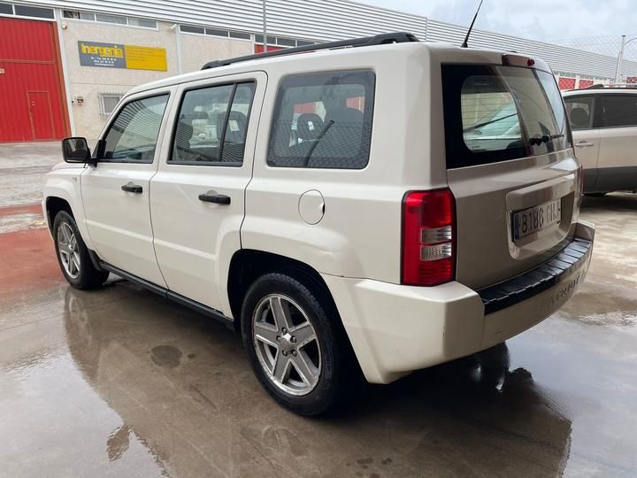 Photo 1 VIN: 1J8FFC8Y08D606044 - JEEP PATRIOT 