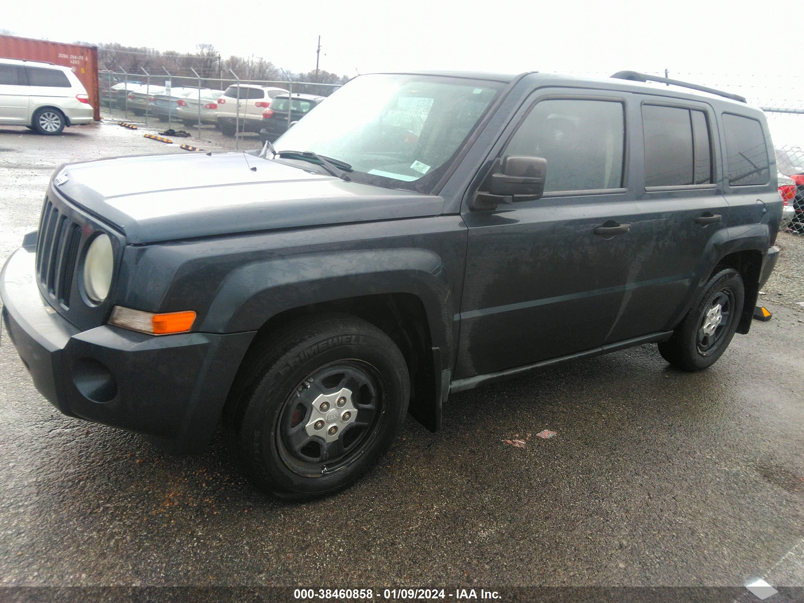 Photo 1 VIN: 1J8FT28088D591399 - JEEP LIBERTY (PATRIOT) 