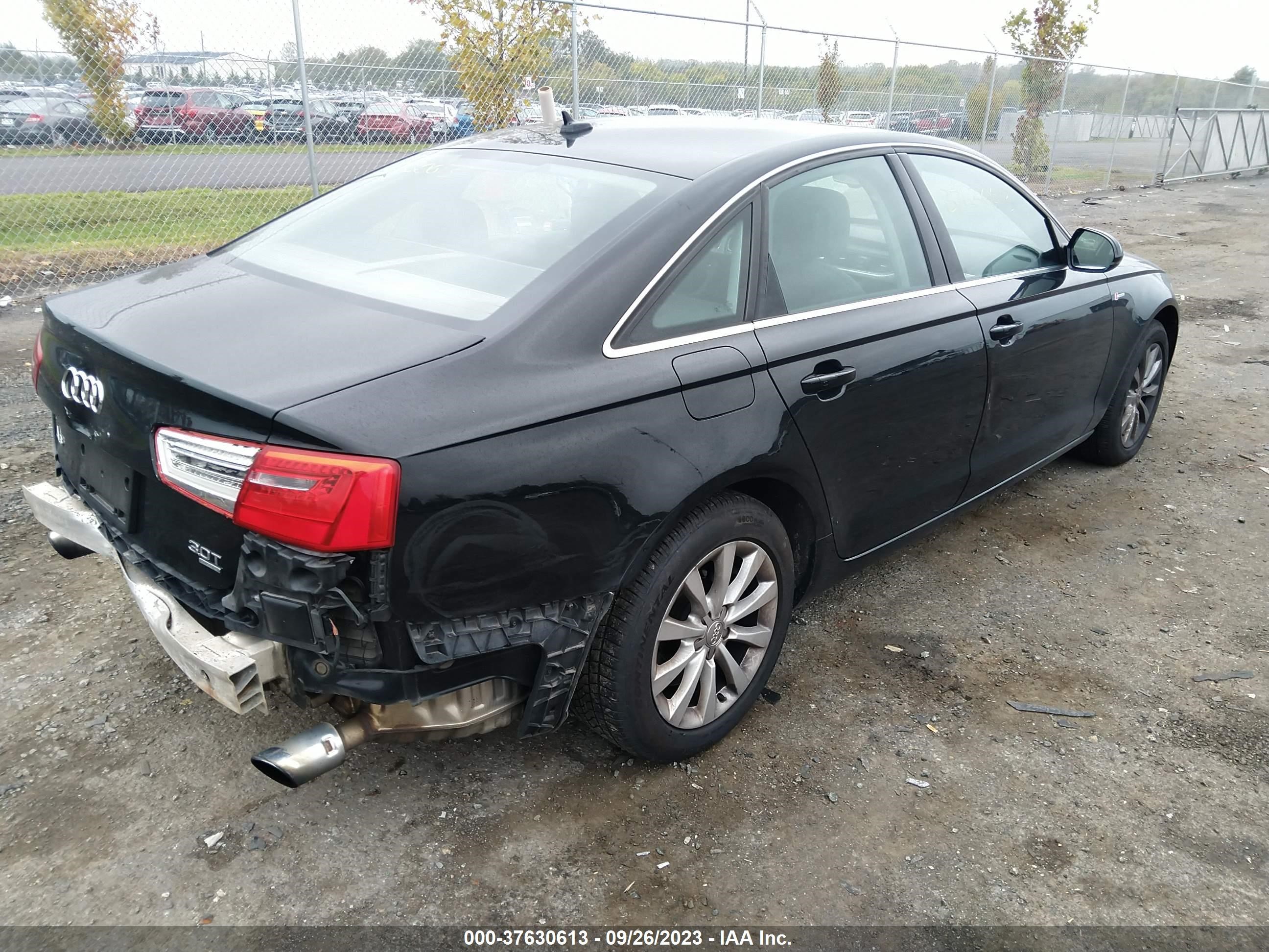 Photo 3 VIN: 1J8FT28088D781185 - AUDI A6 