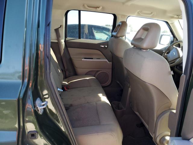 Photo 9 VIN: 1J8FT28W18D600934 - JEEP PATRIOT SP 