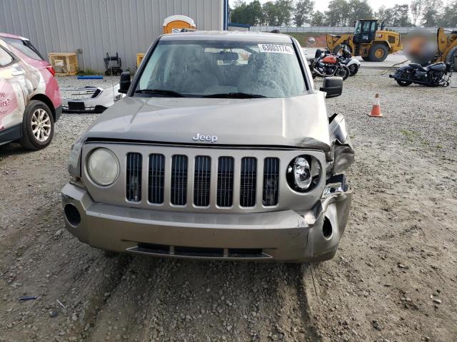 Photo 4 VIN: 1J8FT28W18D744399 - JEEP PATRIOT SP 