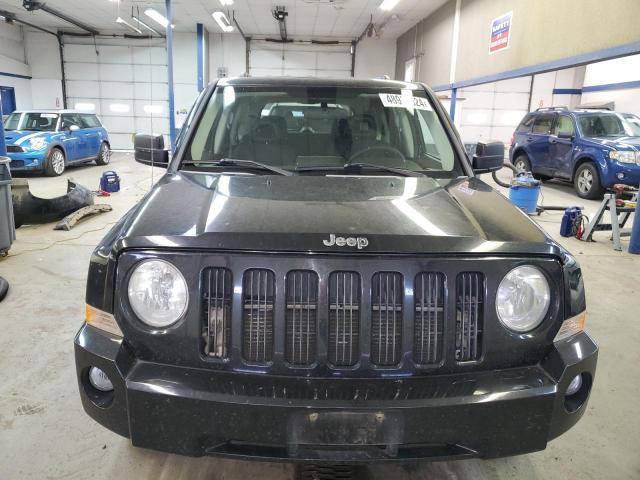 Photo 4 VIN: 1J8FT28W28D572786 - JEEP PATRIOT 