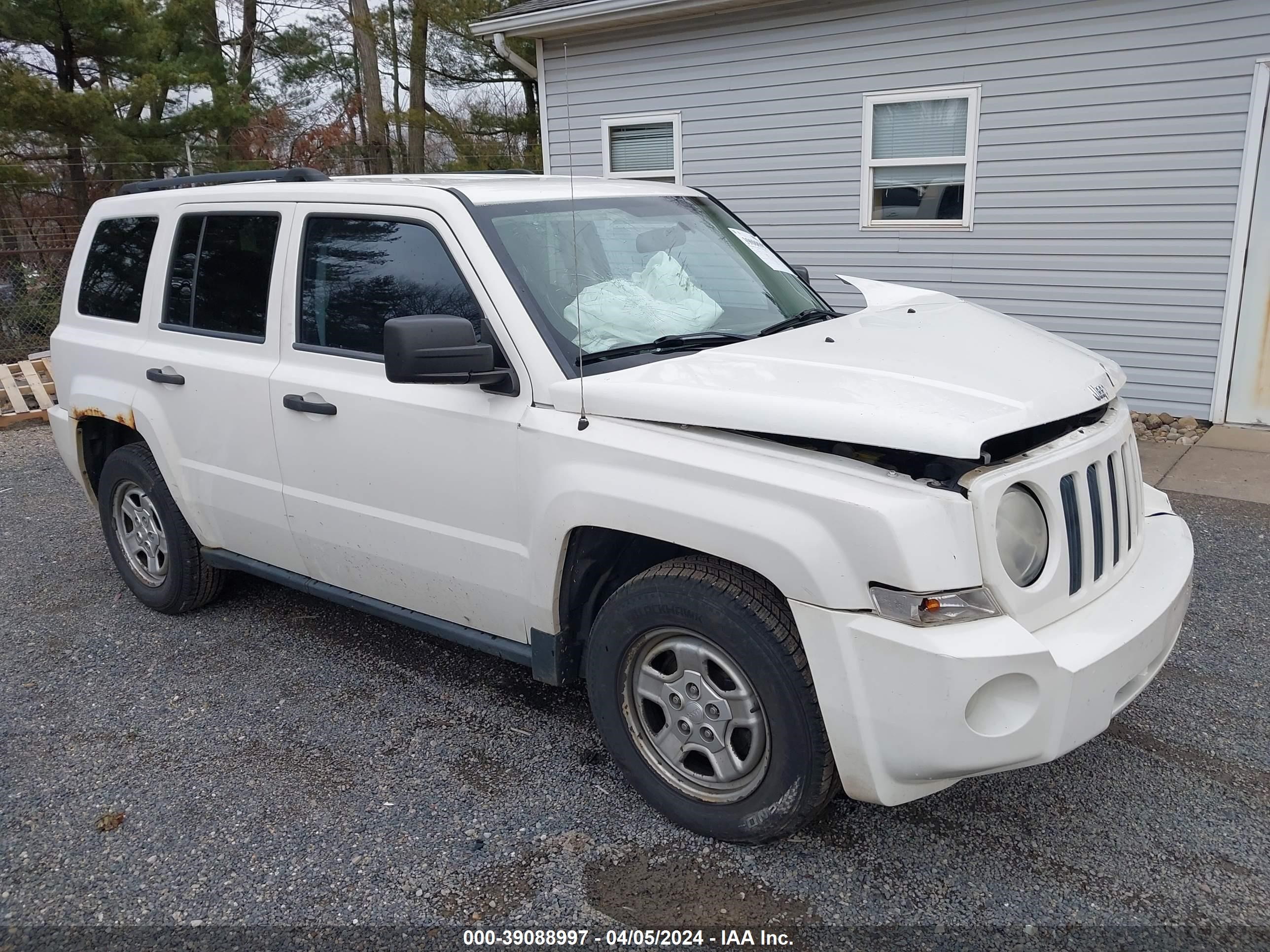 Photo 0 VIN: 1J8FT28W38D777291 - JEEP LIBERTY (PATRIOT) 