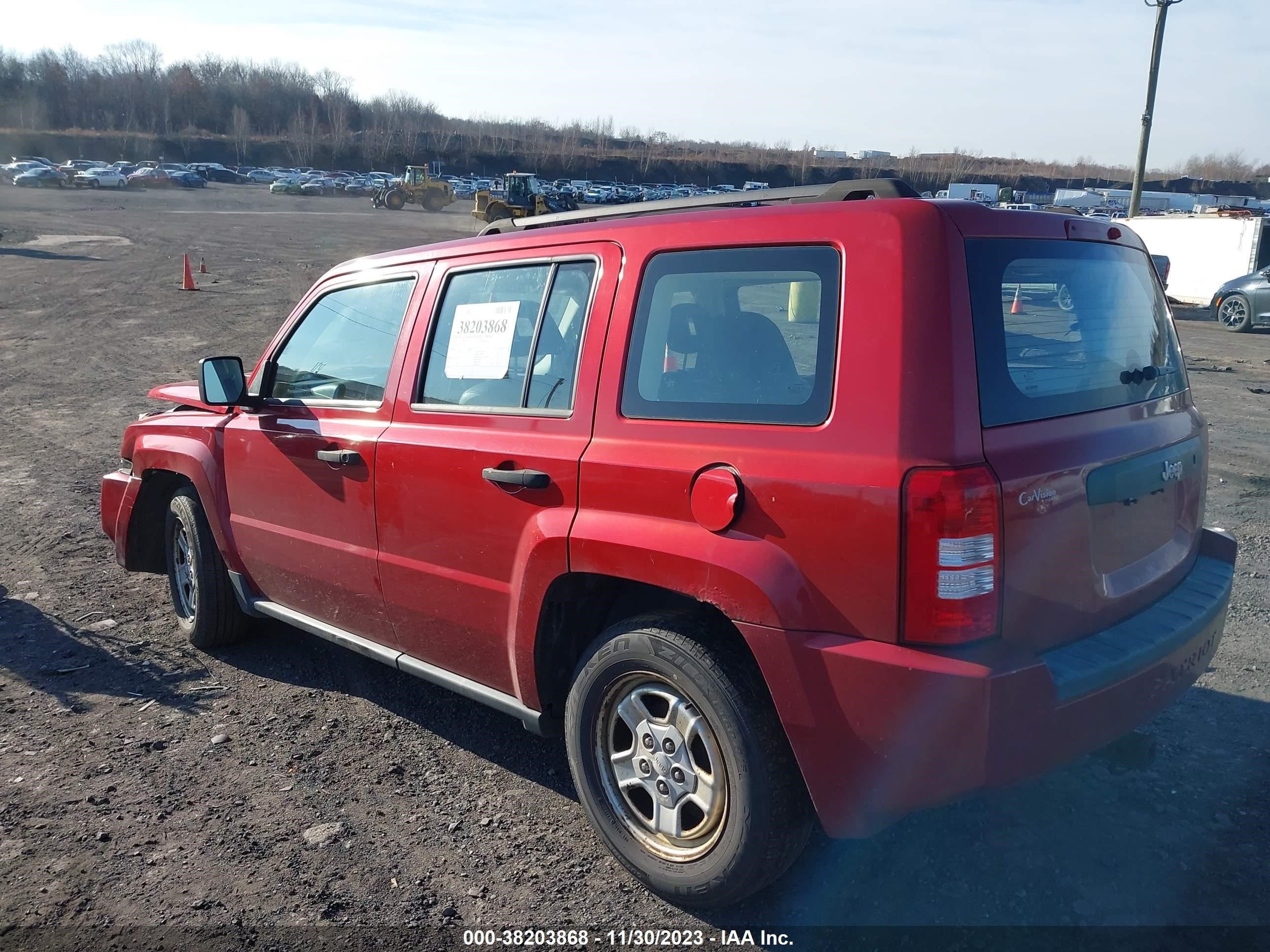 Photo 2 VIN: 1J8FT28W48D500679 - JEEP LIBERTY (PATRIOT) 