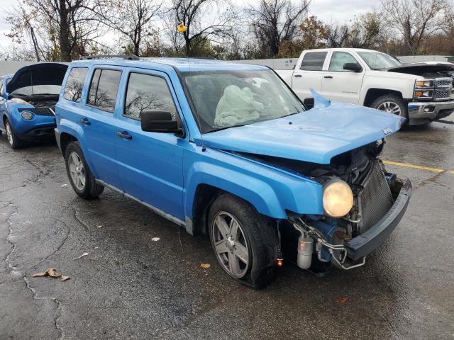 Photo 3 VIN: 1J8FT28W48D727869 - JEEP PATRIOT SP 