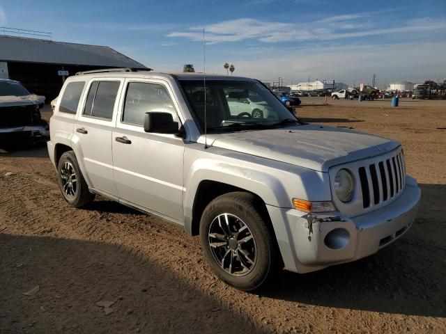 Photo 3 VIN: 1J8FT28W48D781611 - JEEP PATRIOT 