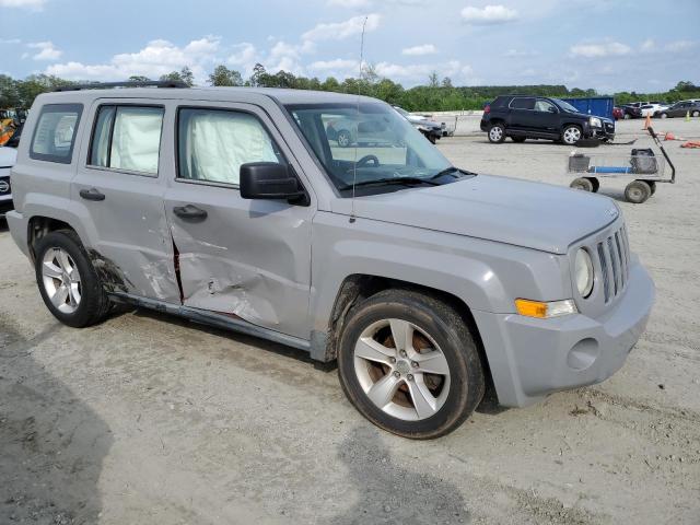 Photo 3 VIN: 1J8FT28W78D577756 - JEEP PATRIOT 