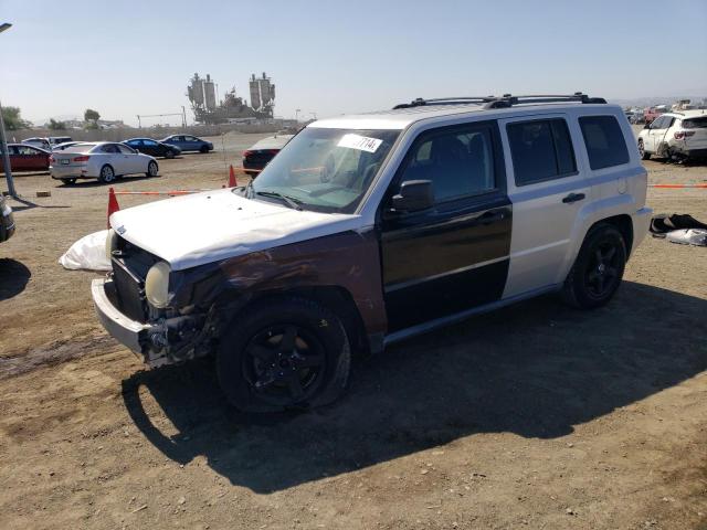 Photo 0 VIN: 1J8FT28W98D544015 - JEEP PATRIOT SP 