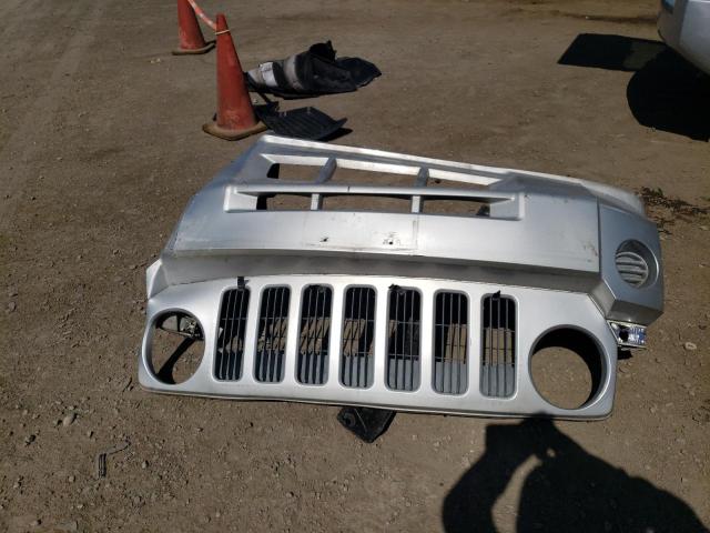 Photo 12 VIN: 1J8FT28W98D544015 - JEEP PATRIOT SP 