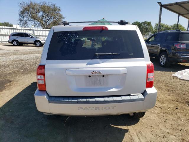 Photo 5 VIN: 1J8FT28W98D544015 - JEEP PATRIOT SP 